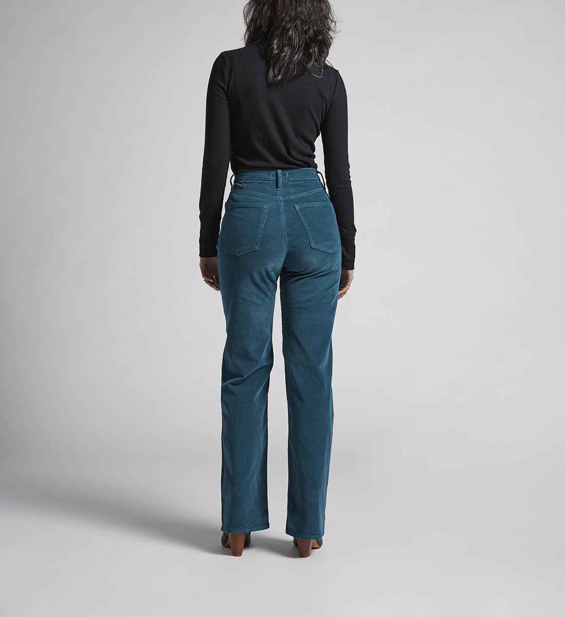 Zara paperbag baggy jeans denim trouser pants, Women's Fashion, Bottoms,  Jeans & Leggings on Carousell