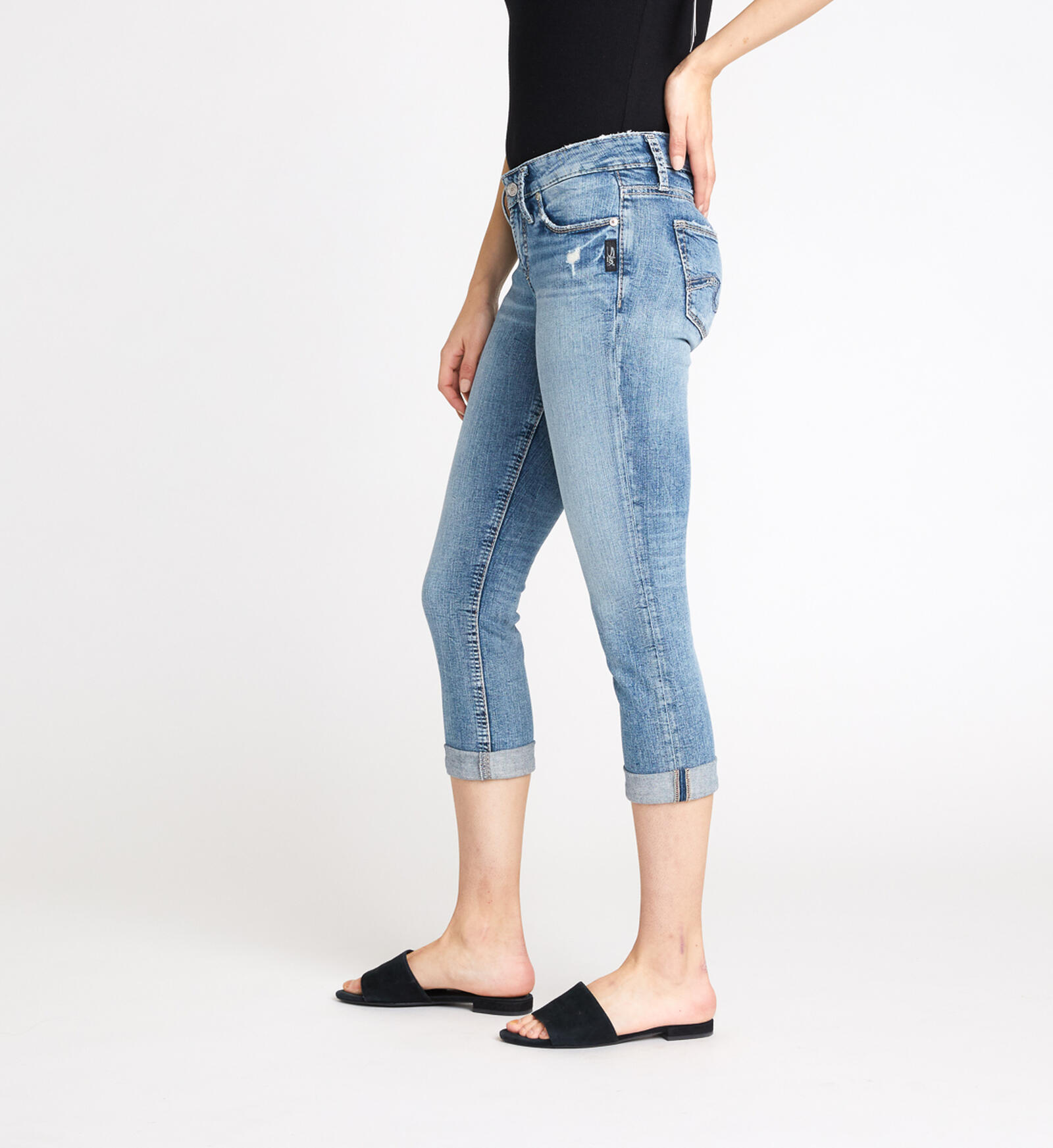 Silver Jeans Co. Women's Plus Size Suki Mid Rise Curvy Fit Capri Jeans,  Dark Wash CVS411 at  Women's Jeans store