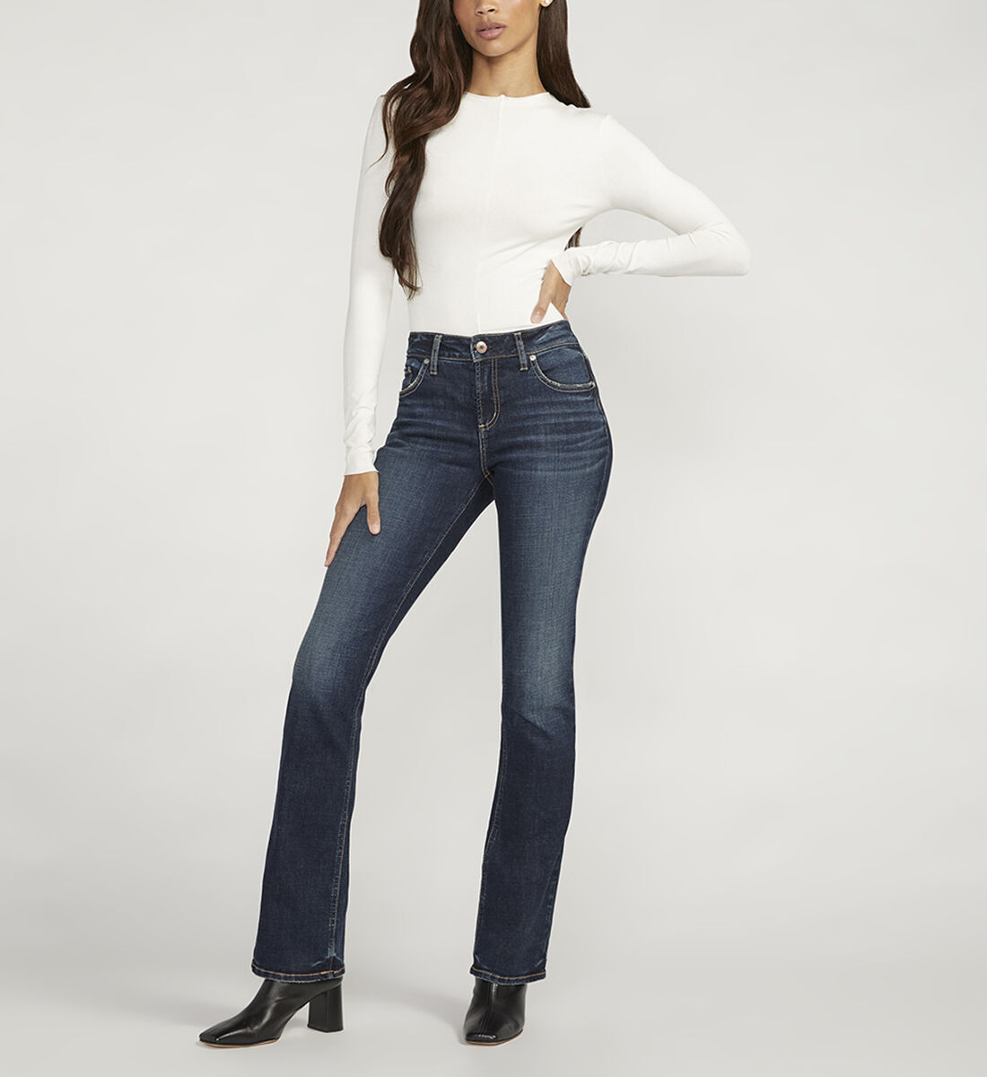 Buy Elyse Mid Rise Slim Bootcut Jeans for USD 84.00 | Silver Jeans 