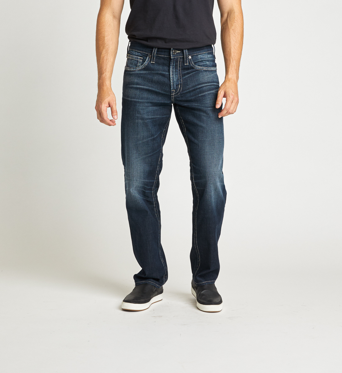 relaxed fit tapered jeans