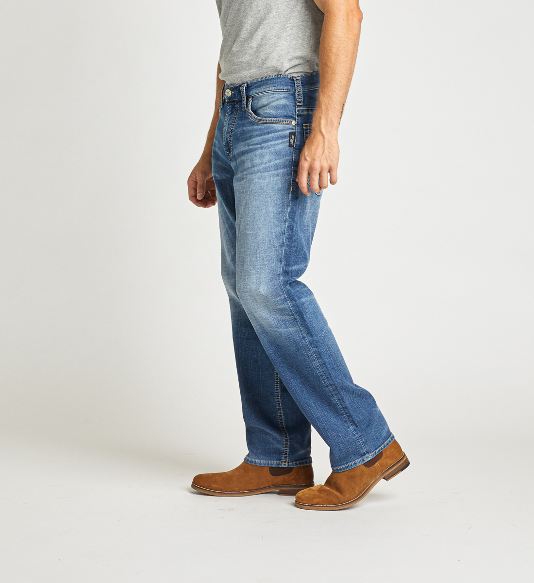 tapered leg jeans