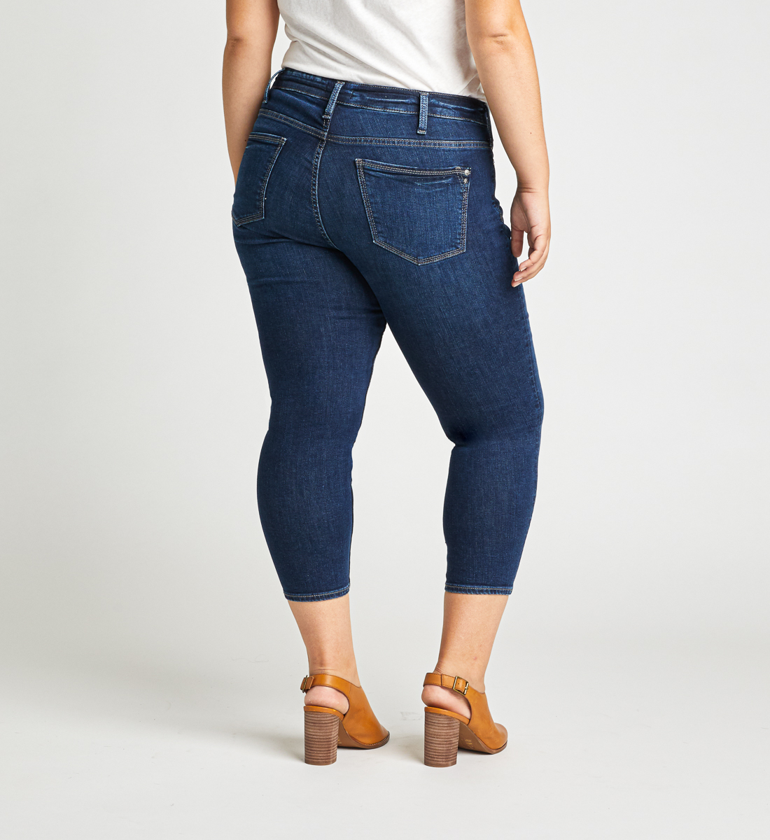 skinny fit mid rise jeans